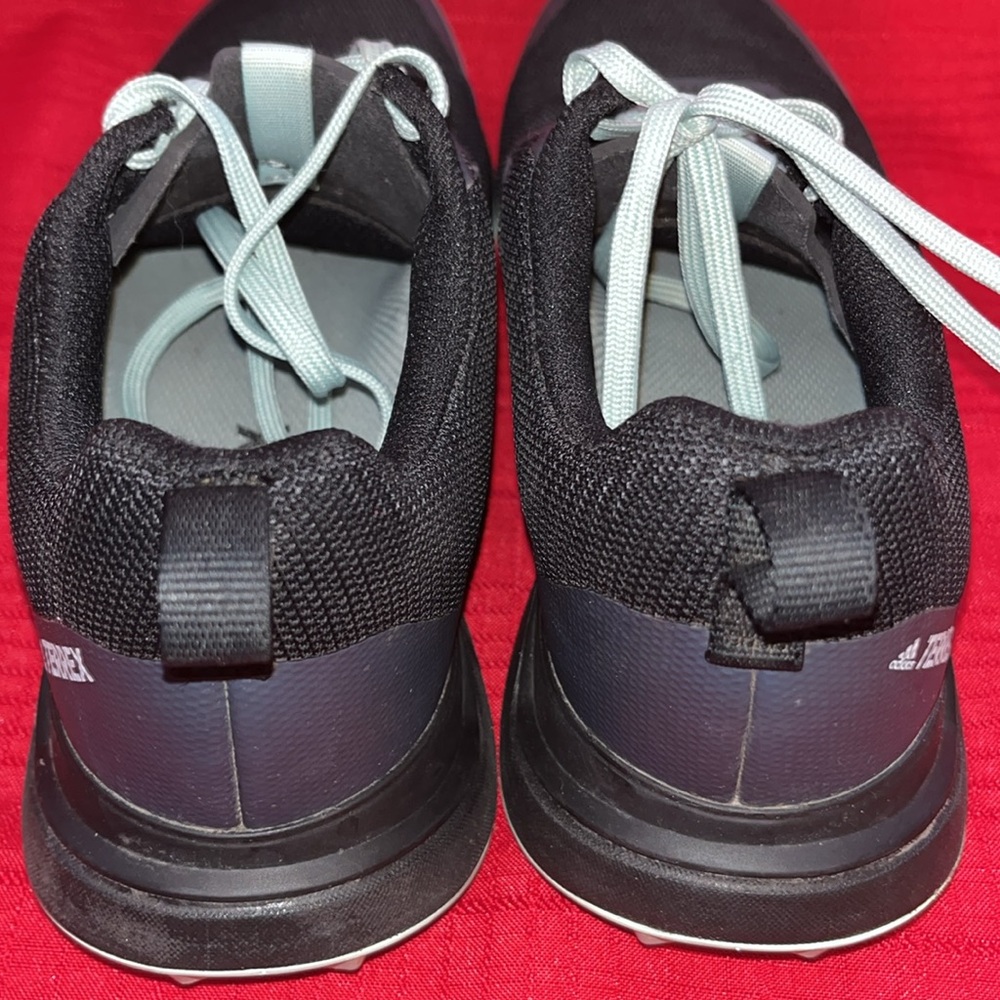 Women’s Size 8 ADIDAS TERREX 260 SHOES - Picture 4 of 8